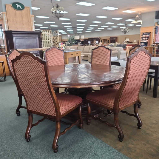 TABLE WITH 8 CHAIRS BHIH