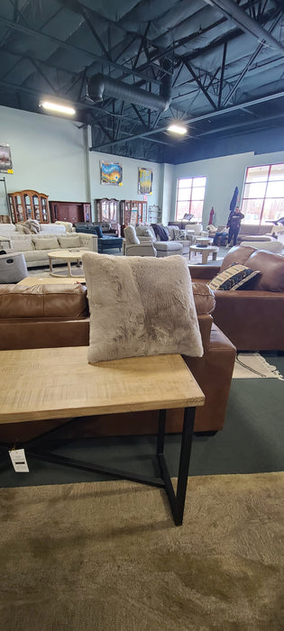 GARILAND PILLOW TAUPE