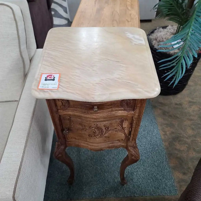 ACCENT TABLE TH Rock's Consign Furniture Reno