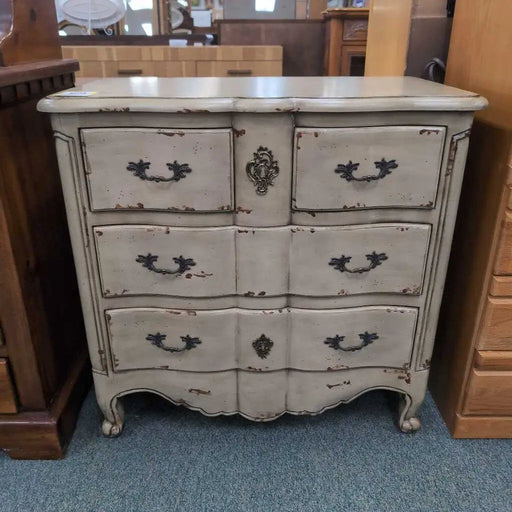 CHEST OF DRAWERS bkh Rock's Consign Furniture Reno