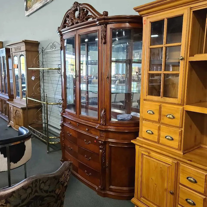 CHINA HUTCH LBH Rock's Consign Furniture Reno