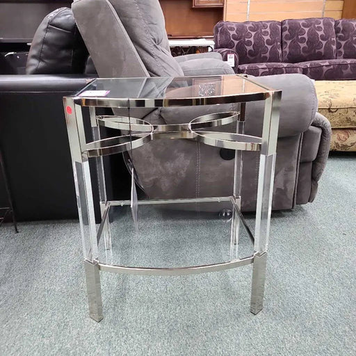 END TABLE CI Rock's Consign Furniture Reno