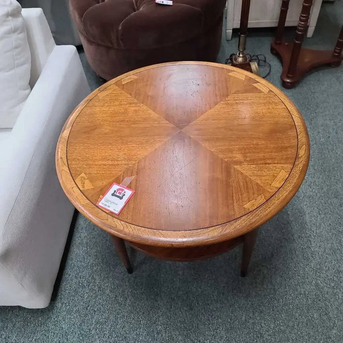 END TABLE CI Rock's Consign Furniture Reno