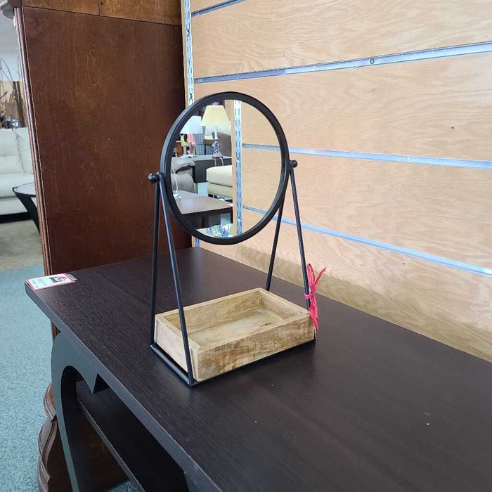MIRROR WITH STAND BI