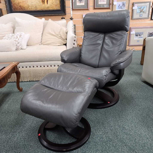 SWIVEL RECLINER WITH OTTOMAN KMH
