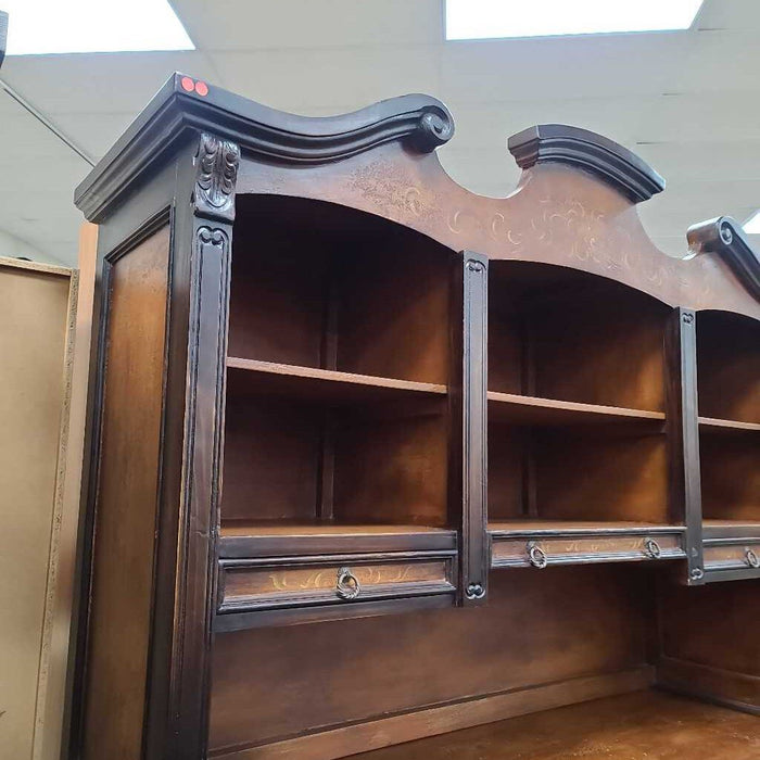 DESK WITH HUTCH CKH