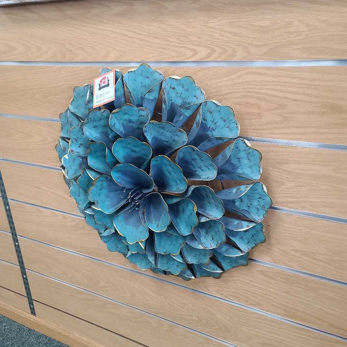 METAL WALL DECOR LC