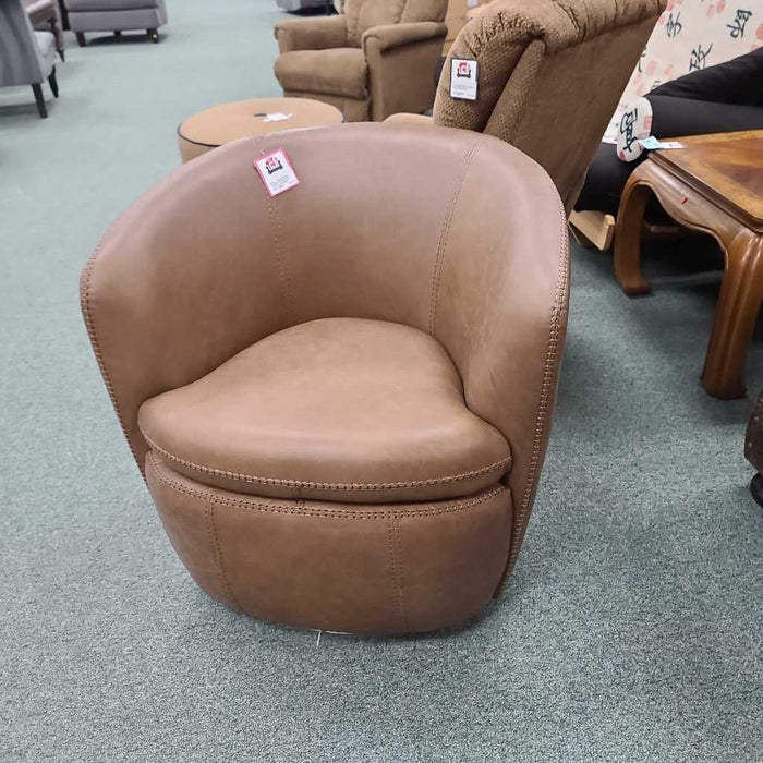 KIERREYS SWIVEL CHAIR CARAMEL