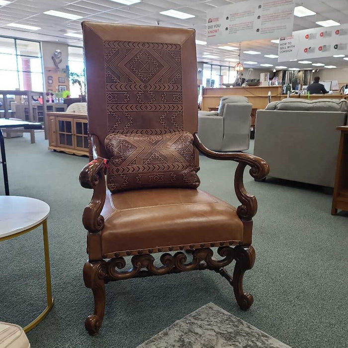 ACCENT CHAIR BKH