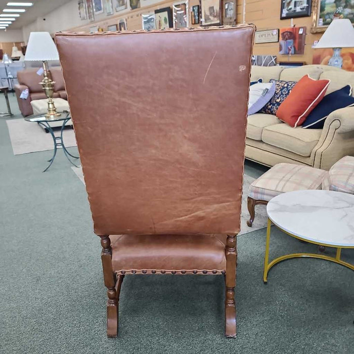 ACCENT CHAIR BKH