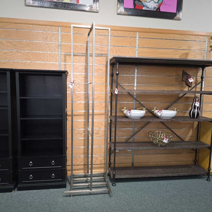 METAL DISPLAY STAND SH