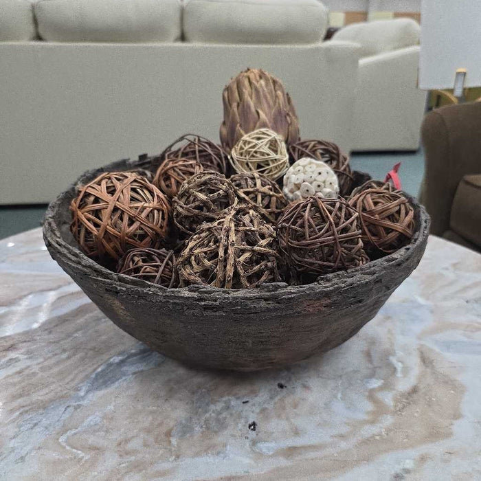 ANTIQUE WOOD BASKET CI 615509IND