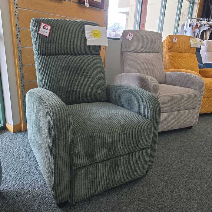 GREEN PUSH BACK RECLINER