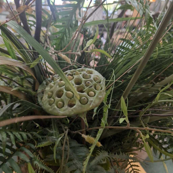 VASE WITH SILK PLANT KL