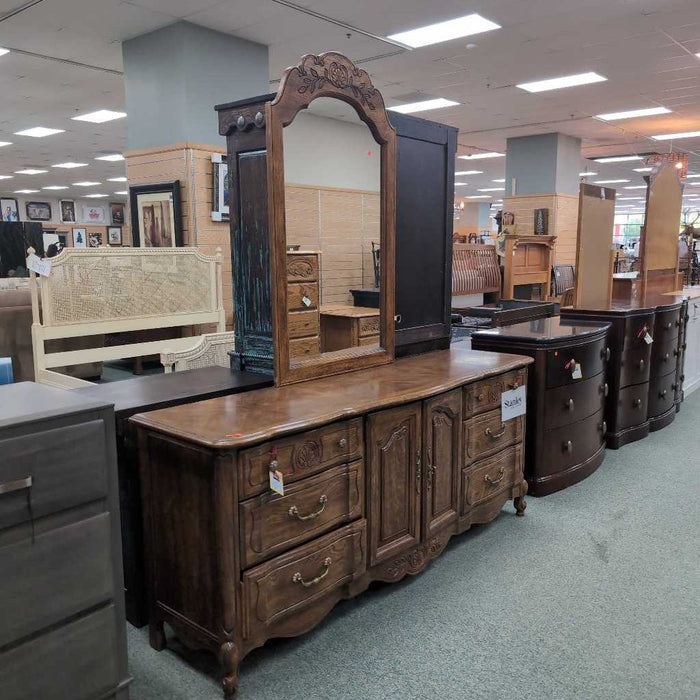 STANLEY DRESSER WITH MIRROR BTK