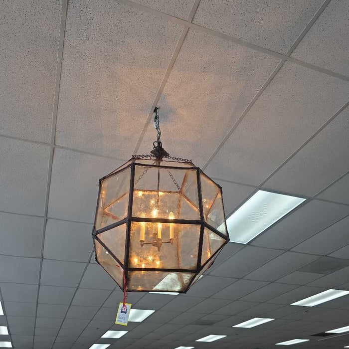 GLASS CHANDELIER BAH