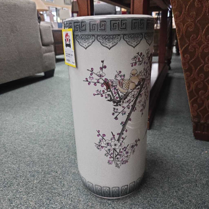 WHITE ASIAN VASE AT