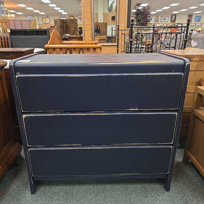 3 DRAWER DRESSER BIL