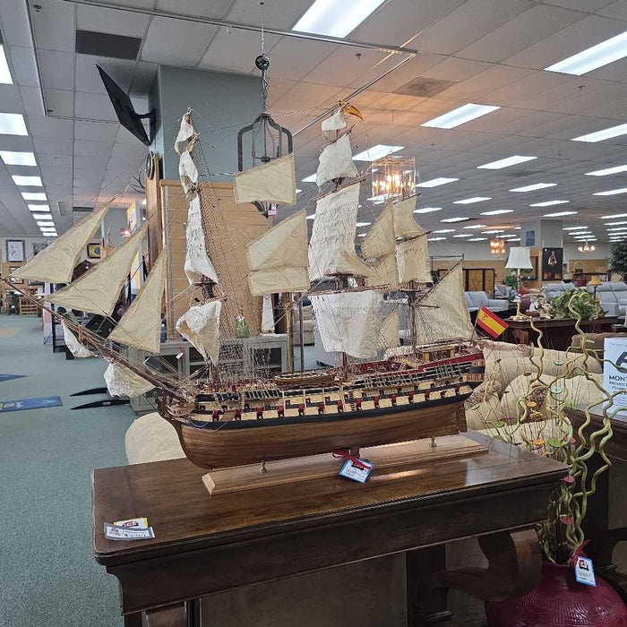 "MONTANES" GALLEON MODEL BOAT KLH