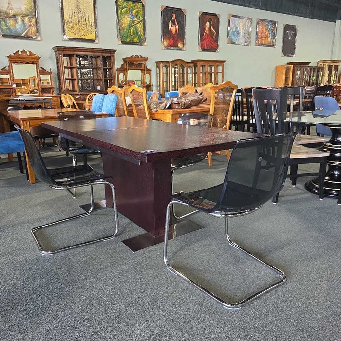 TABLE 1 LEAF AND 4 CHAIRS ALK