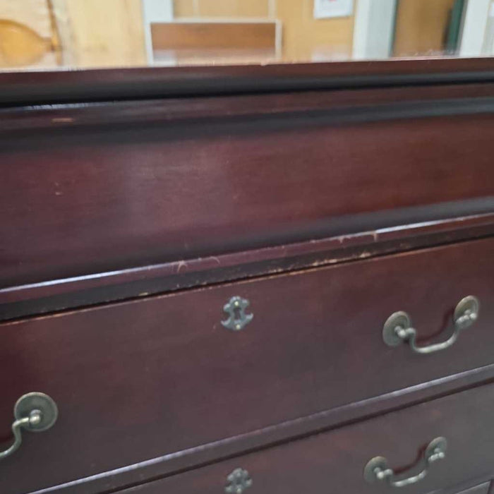 CHEST OF DRAWERS BTK