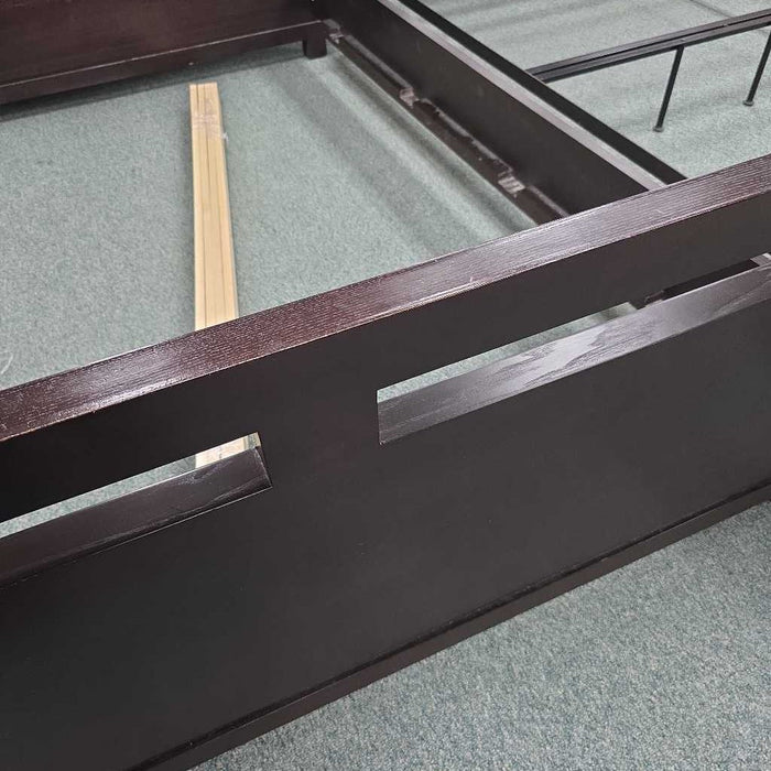 MICHAEL WEISS QUEEN BED LSH