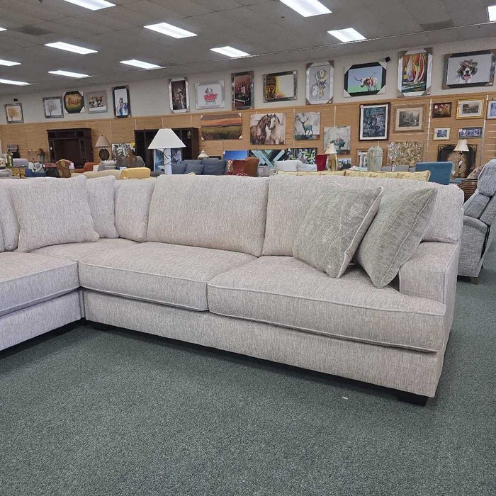 RAWCLIFFE 3-PIECE SECTIONAL