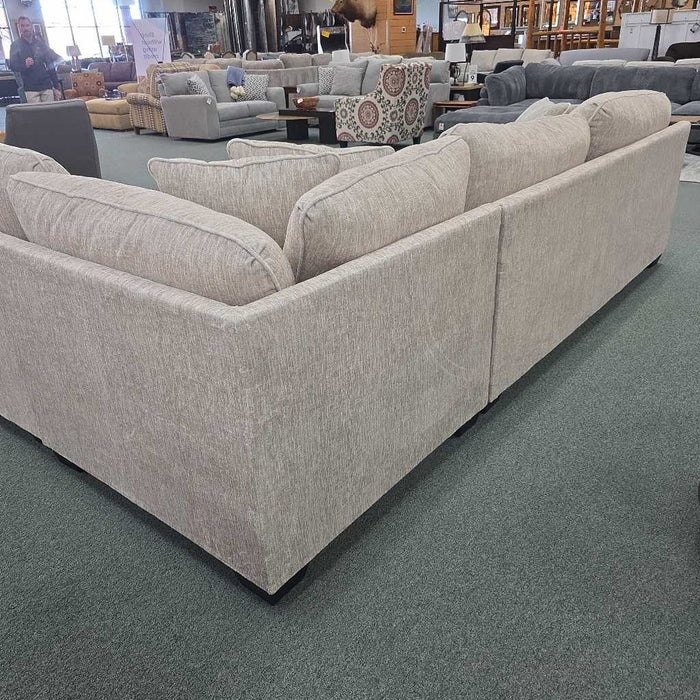 RAWCLIFFE 3-PIECE SECTIONAL
