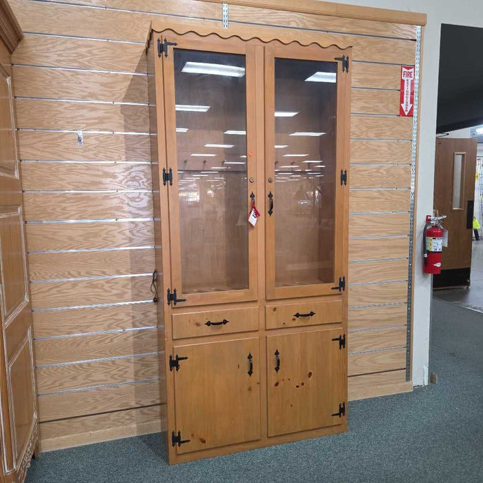 GUN CABINET LLB