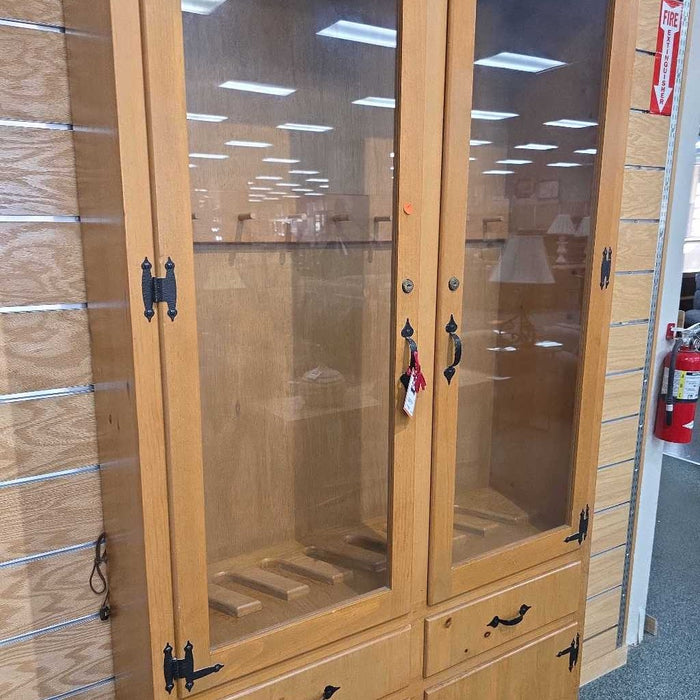 GUN CABINET LLB