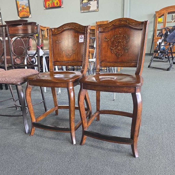 SET OF 2 STOOLS BHC