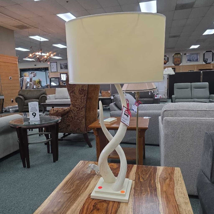 WEST ELM KUDU LAMP LS