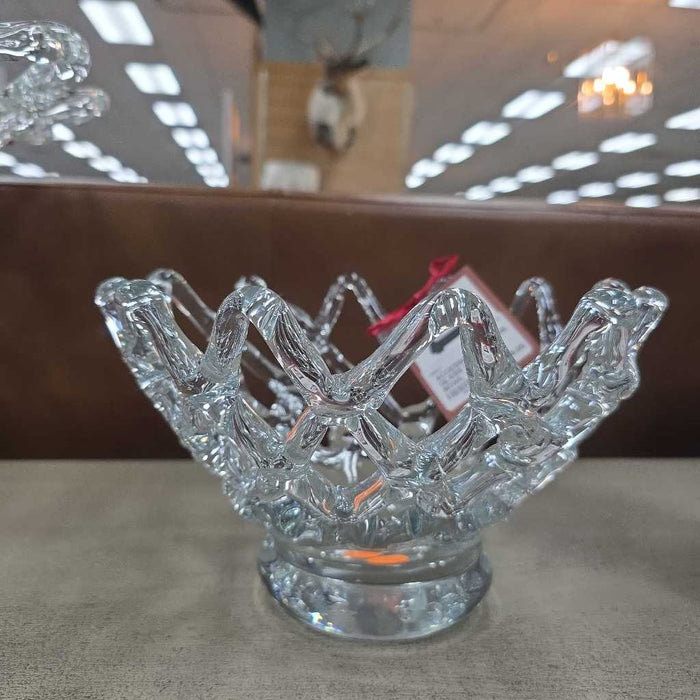 LARGE GLASS LATTICE BOWL AT