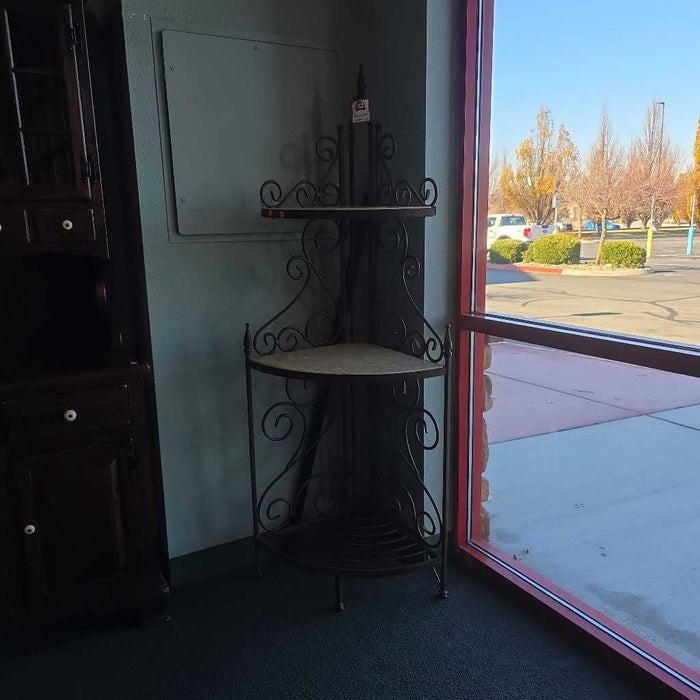 CORNER BAKERS RACK KL