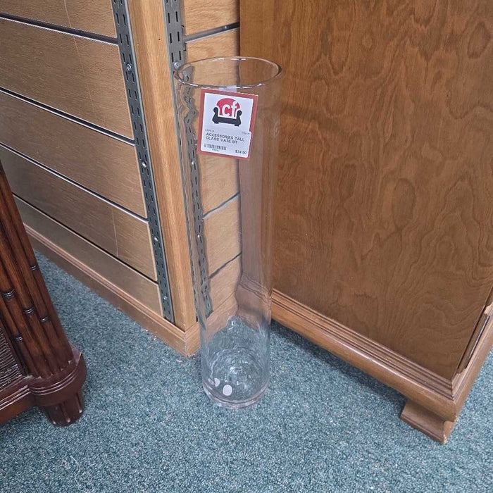 TALL GLASS VASE BT