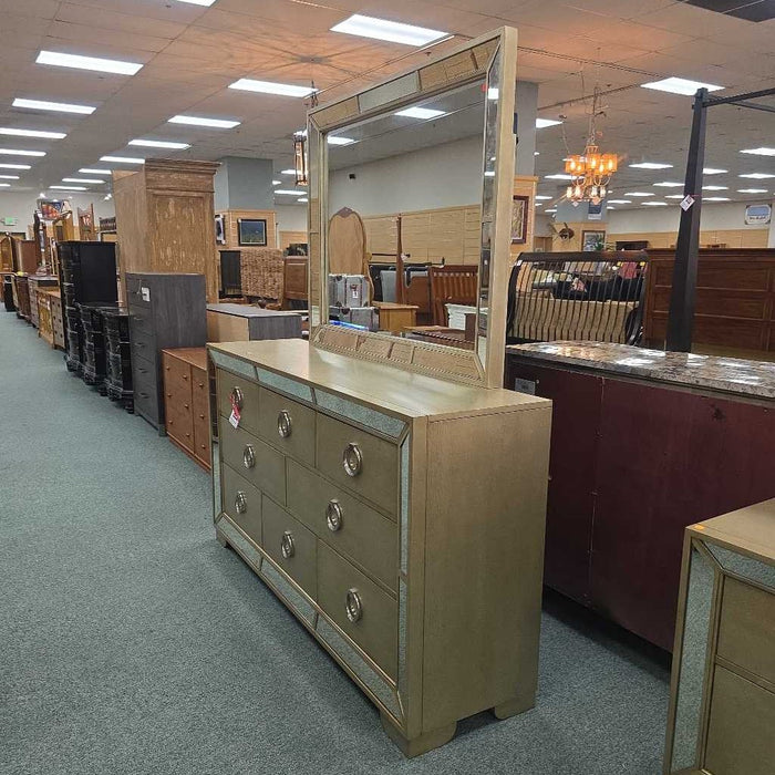 DRESSER WITH MIRROR TBH