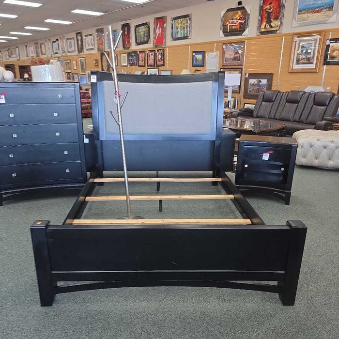 QUEEN BED BTK