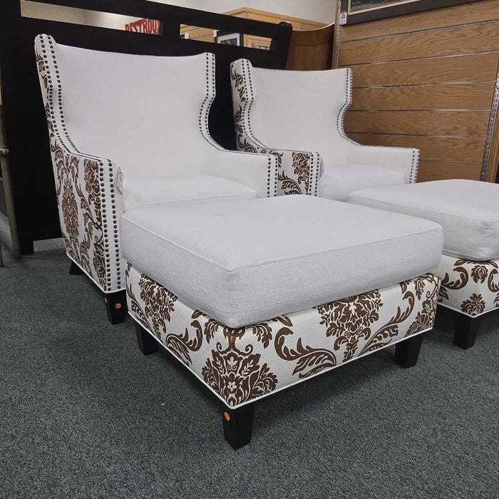 CHAIR WITH OTTOMAN BCA