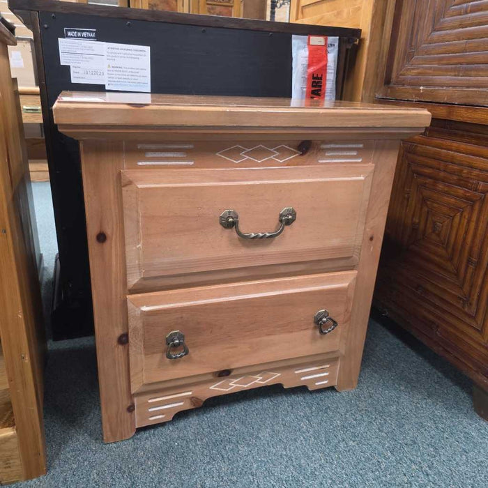 BROYHILL NIGHTSTAND AT