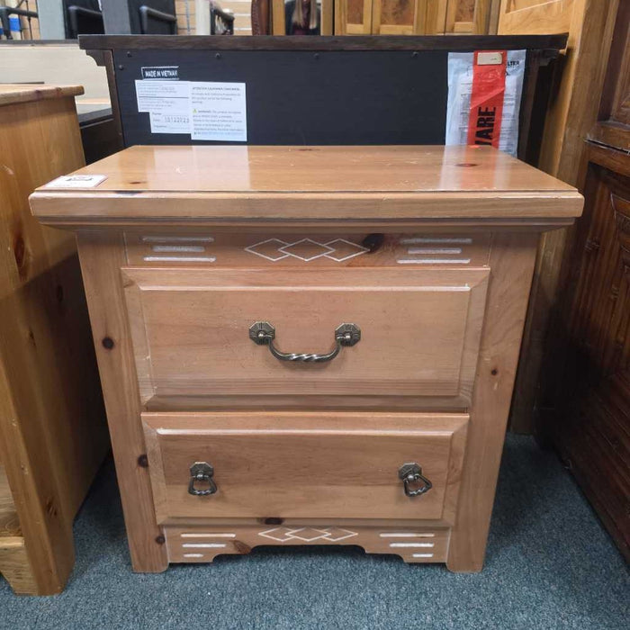 BROYHILL NIGHTSTAND AT