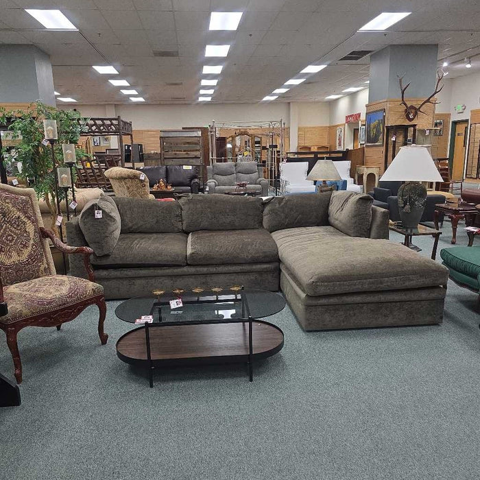 RENE CAZARES 2PC SECTIONAL TMK