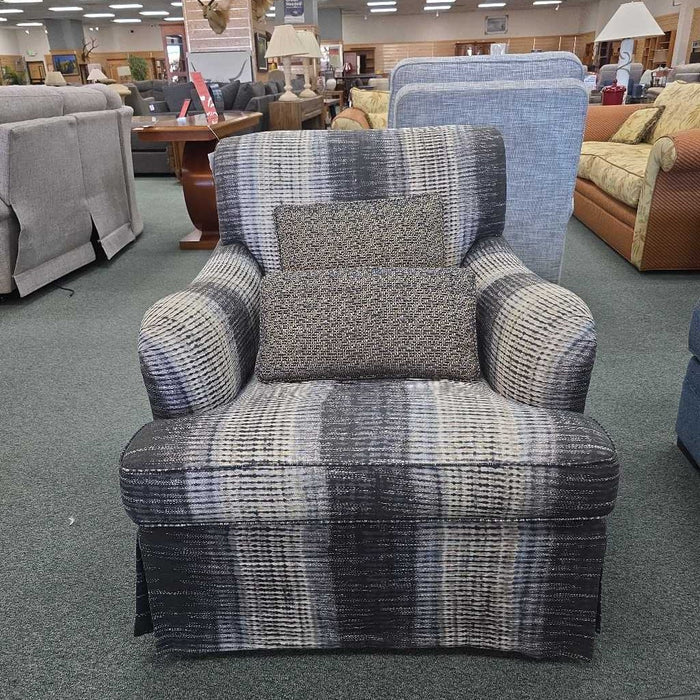 SWIVEL CHAIR BKS