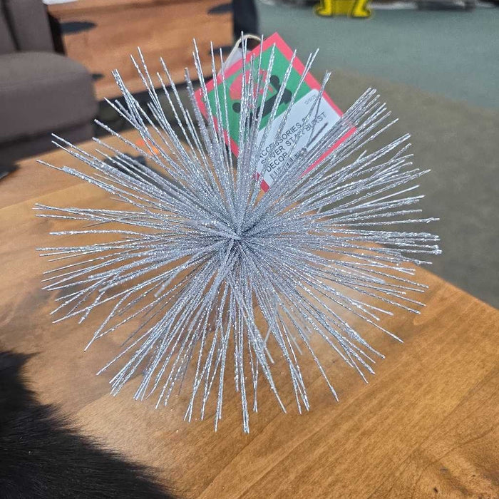 8" SILVER STAR BURST DECOR