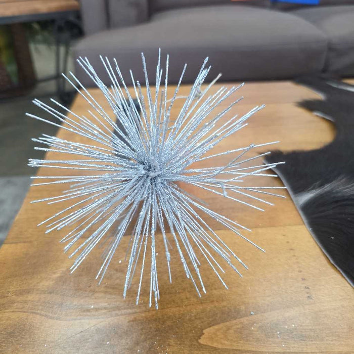 6" SILVER STAR BURST DECOR
