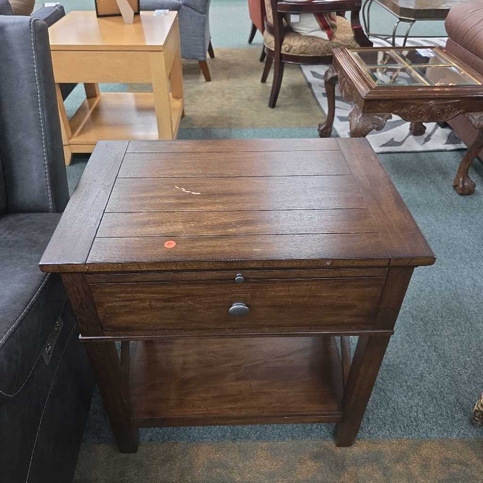 ETHAN ALLEN NIGHTSTAND TB