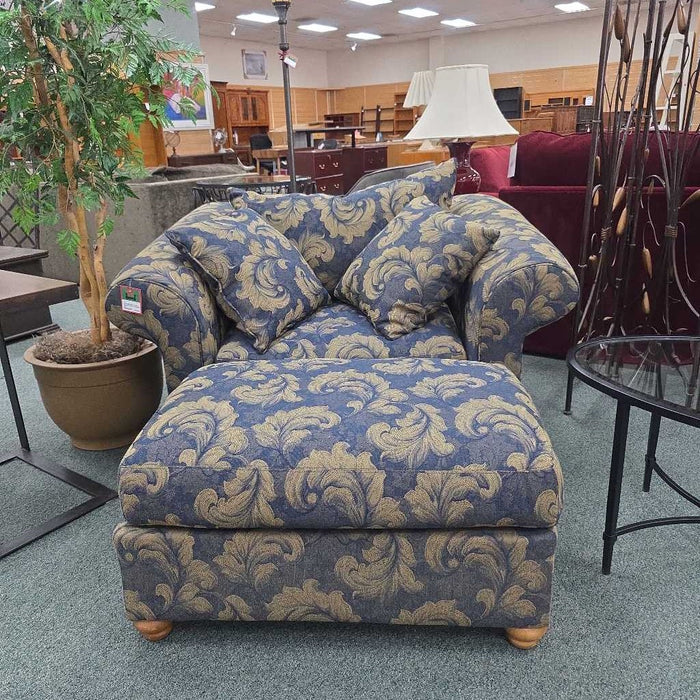 ACCENT CHAIR WITH OTTOMAN BST