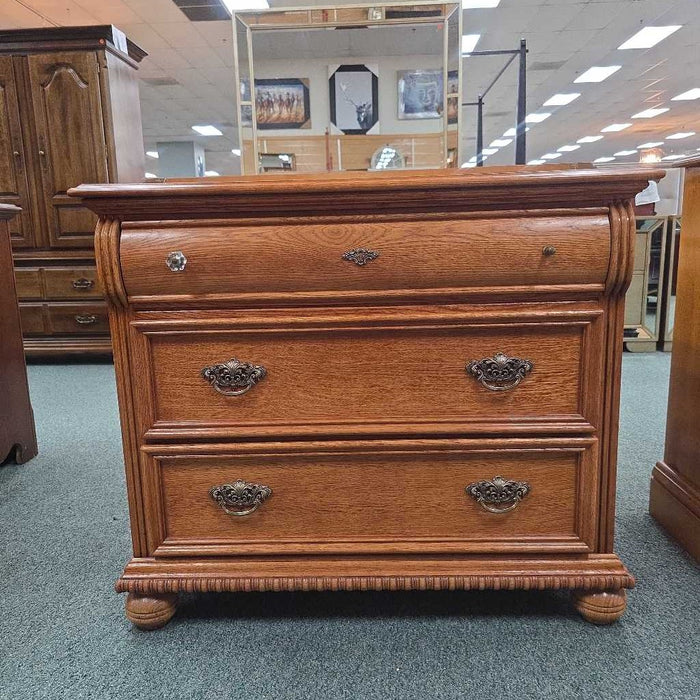 LEXINGTON DRESSER BAH