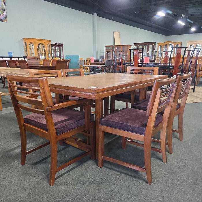 TABLE WITH 6 CHAIRS LSH