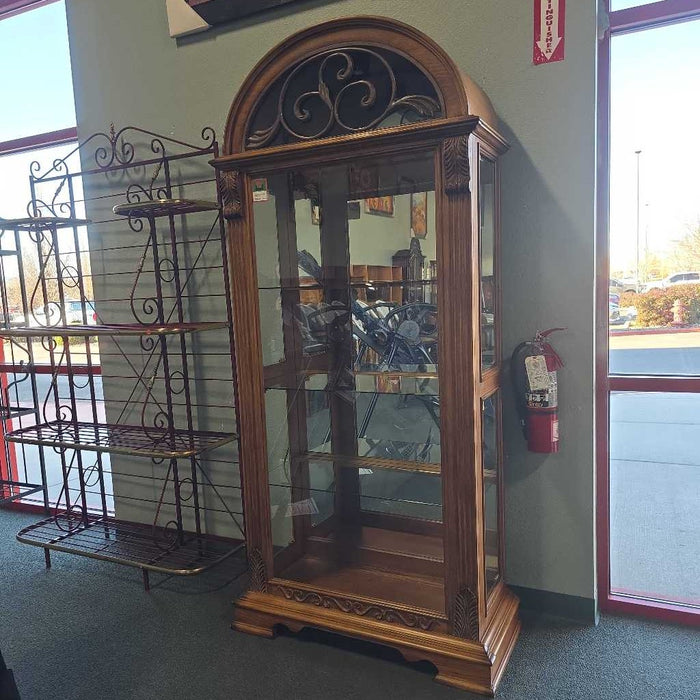 CURIO CABINET BTK