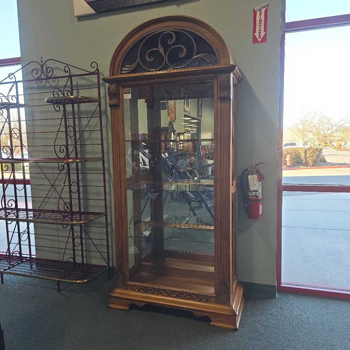 CURIO CABINET BTK